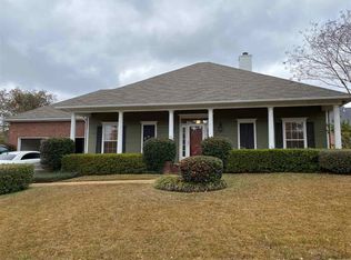 177 Apple Blossom Dr, Brandon, MS 39047