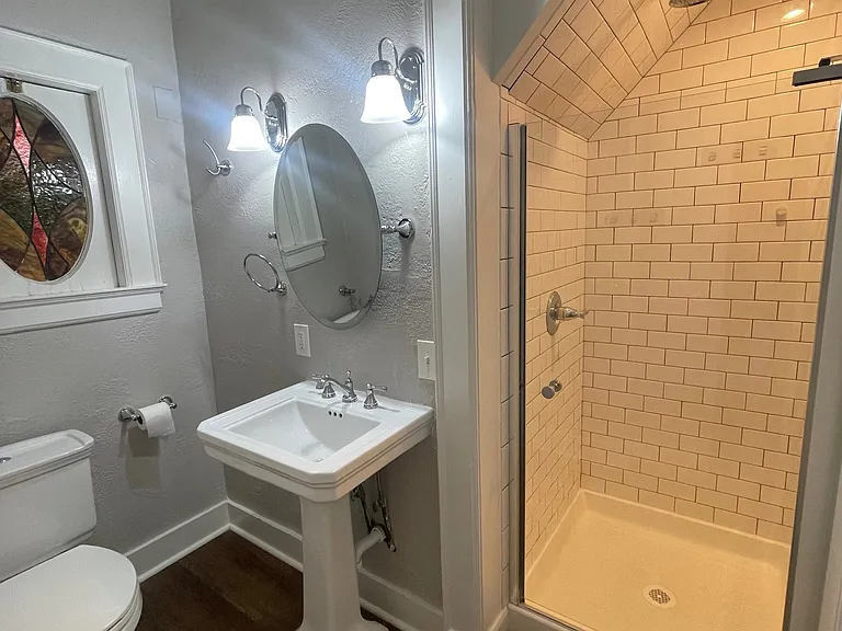 102 Union Ave SE #4 — Photo 9