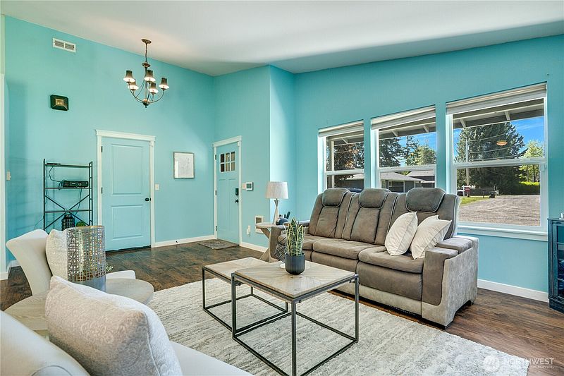 2nd image of 17403 79th Avenue E
