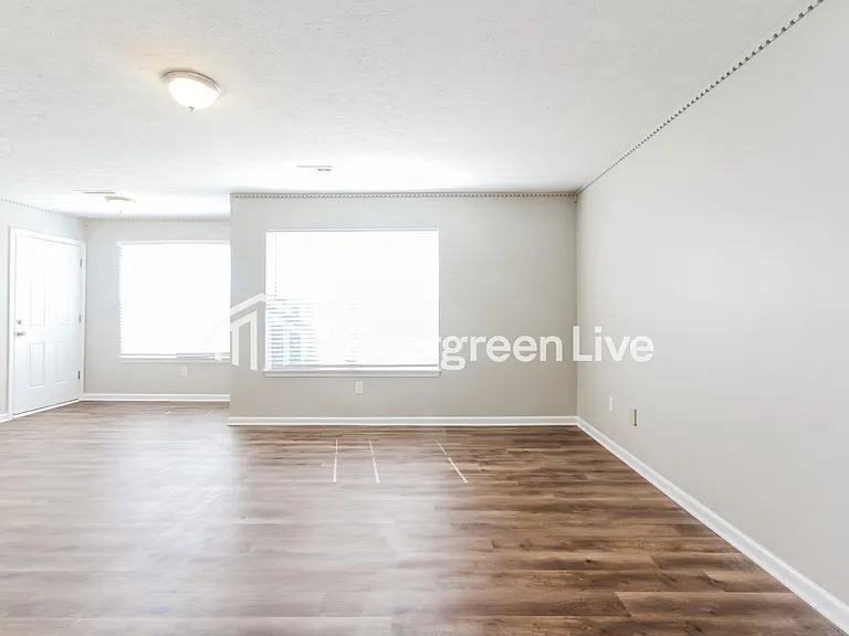 538 Fisher Creek Dr — Photo 4