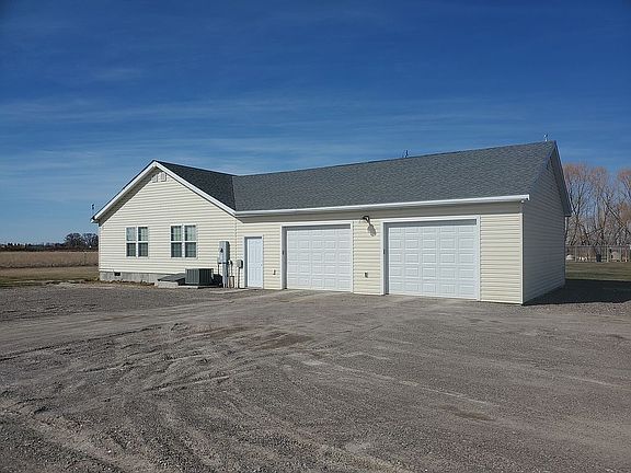 Large 2 car garage