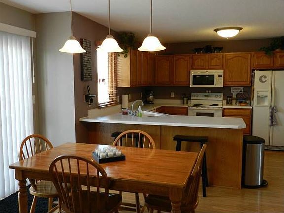 Kitchen & dining
