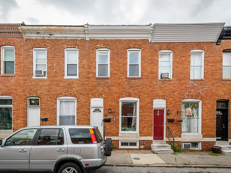 36 S Decker Ave — Photo 2