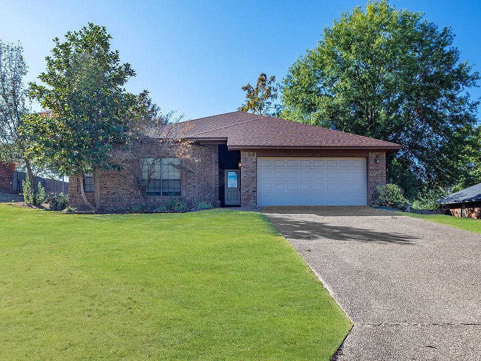 1st image of 1703 Broken Hill Dr