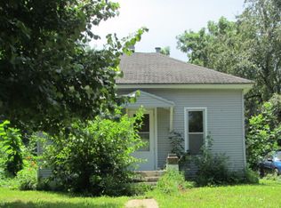 1105 7th St, Auburn, NE 68305