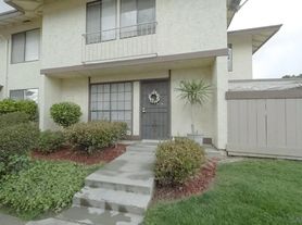 たくリオ US ZIP Code 92620 - Irvine, California Overview and