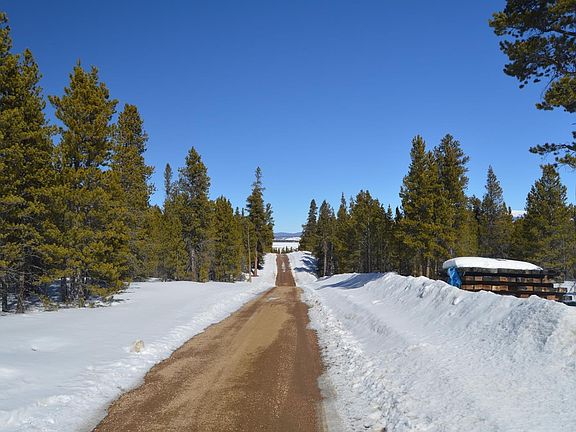 3rd image of 246 Fir Dr