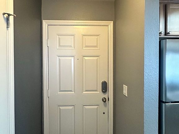 3rd image of 3901 Dale Rd APT B