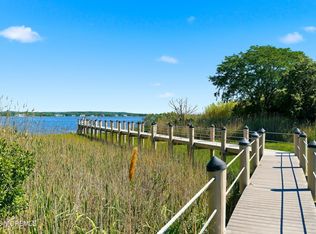 33 Highland Ave, Monmouth Beach, NJ 07750