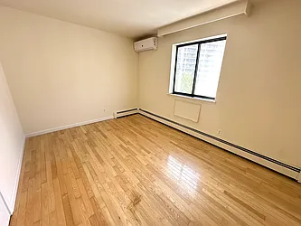 Rented by Bouklis Group