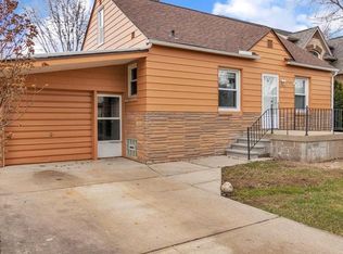 41 Regents Dr, Troy, MI 48084