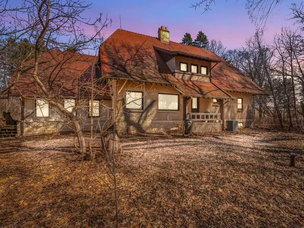 6789 North Elm Tree ROAD, Glendale, WI 53217