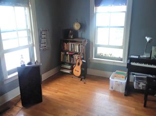 415 W 6th St, Lawrence, KS 66044