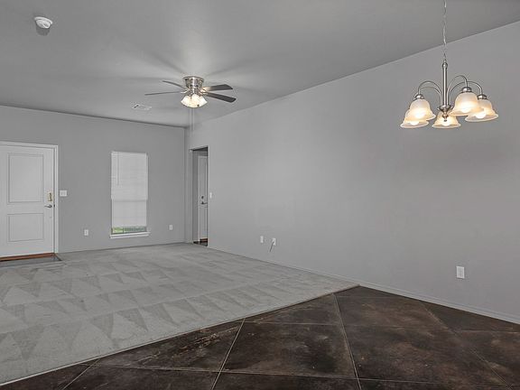 5th image of 5004 Hawken St