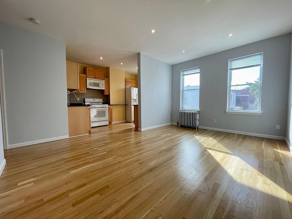 1st image of 7514 68th Ave Floor 2