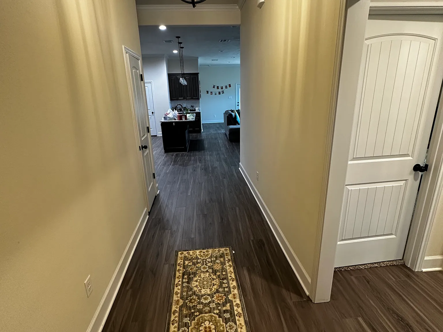 5 bed, 2140 sqft, $2,999 — Photo 2
