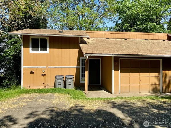 4617 Beach Drive E, Port Orchard, WA 98366