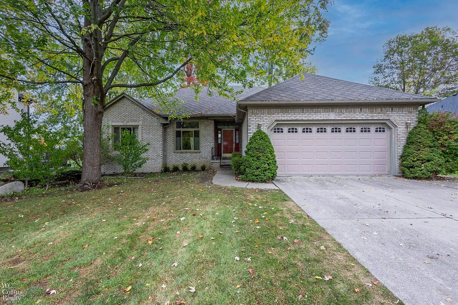 1840 Ash St photo 1