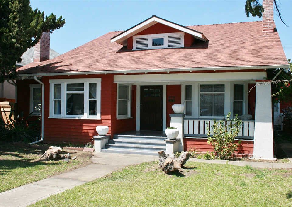 1st image of 974 B Ave