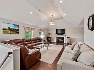 24 Wayacross Rd, Mahopac, NY 10541