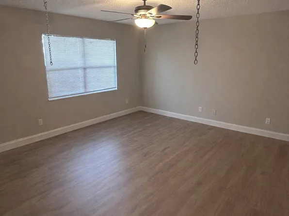 108 Flint St APT B, Sebastian, FL 32958