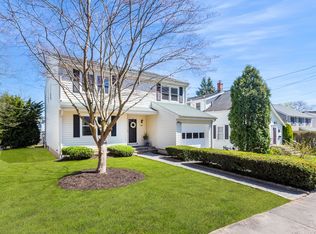 65 Edgewood Ave, Stamford, CT 06907