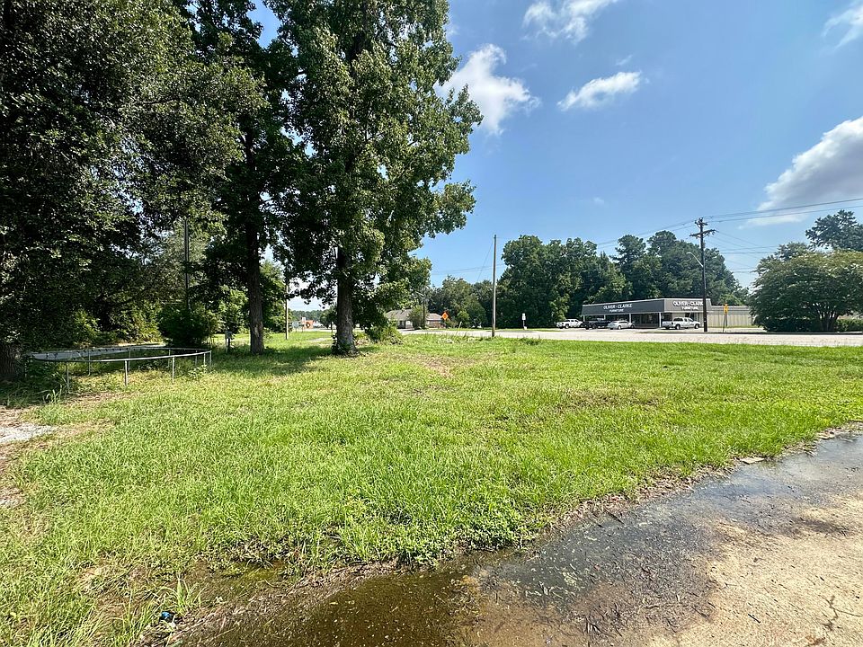 2nd image of 3884 N Highway 52