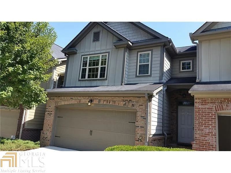 1295 Houndslake Dr photo 1