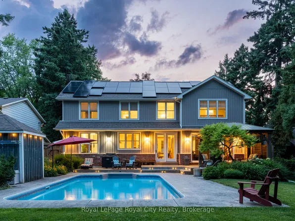 255 Normandy Ave, Waterloo, ON N2K 1X6