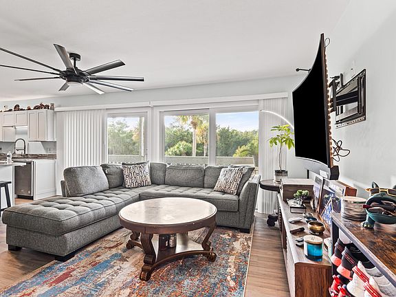 3rd image of 4000 Gulf Terrace Dr Unit 279
