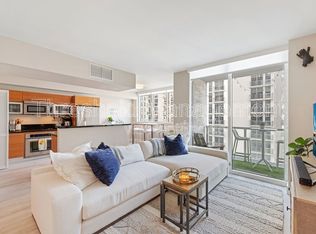 253 NE 2nd St APT 2202, Miami, FL 33132