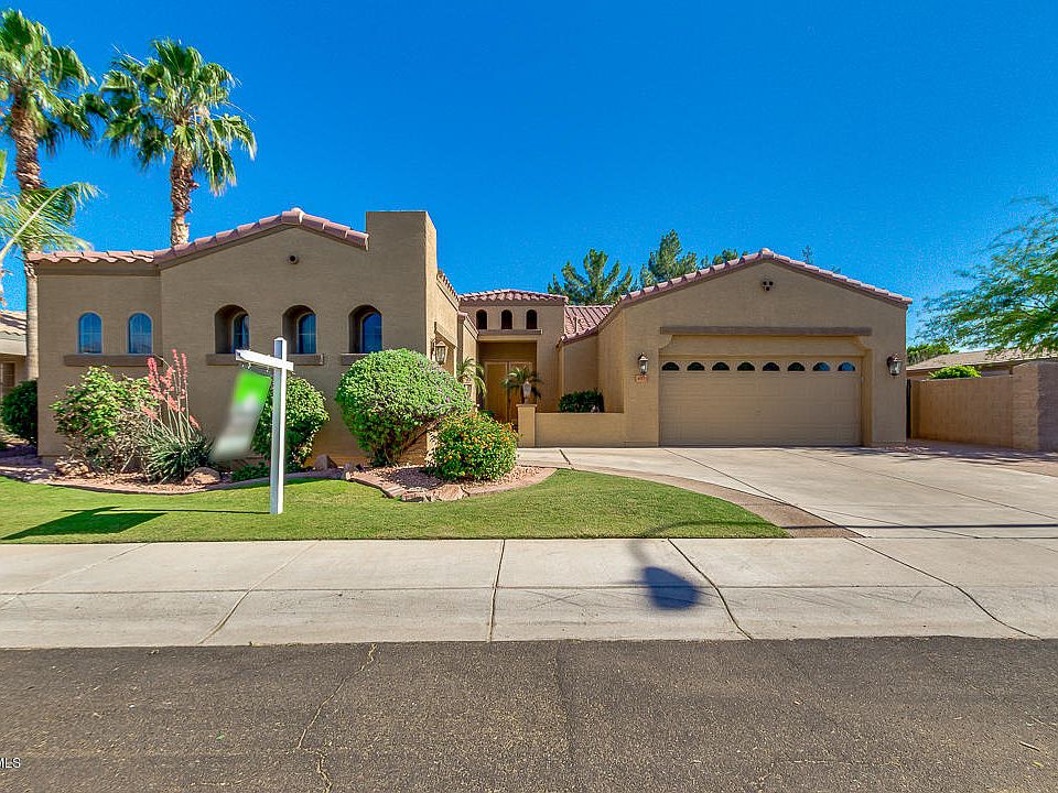 1st image of 493 W Carob Dr