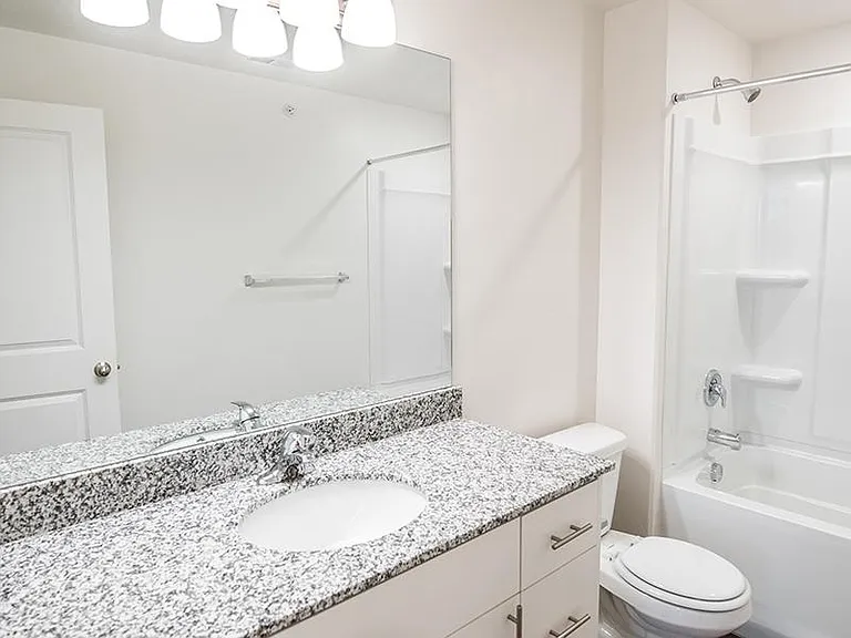 TRAIL HOLLOW APARTMENTS — Photo 24