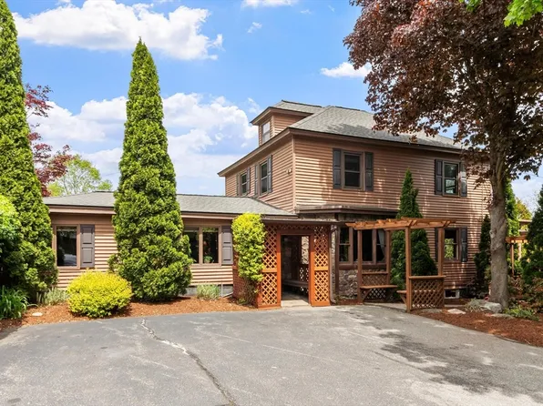 87 Gorham St, Chelmsford, MA 01824