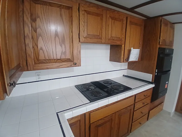 761 N Palmetto Dr — Photo 5