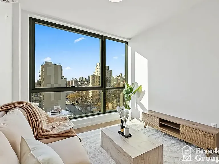 556 Baltic St #809 — Photo 7