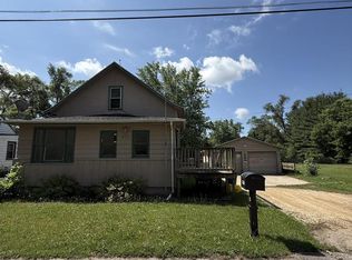 822 E Homeland Ct, Beloit, WI 53511