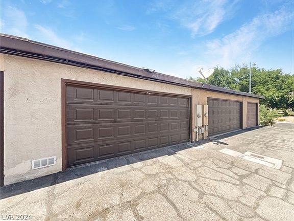 5th image of 5078 Village Dr