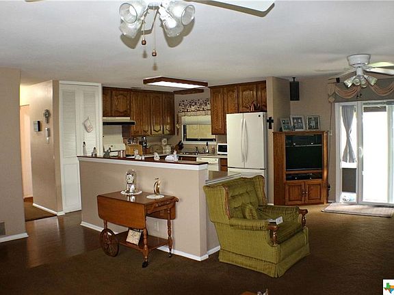 3rd image of 3810 Starhill Dr