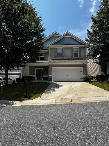 1004 Oglethorpe Ct Photo 1