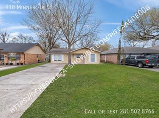 910 Minnesota St, South Houston, TX 77587