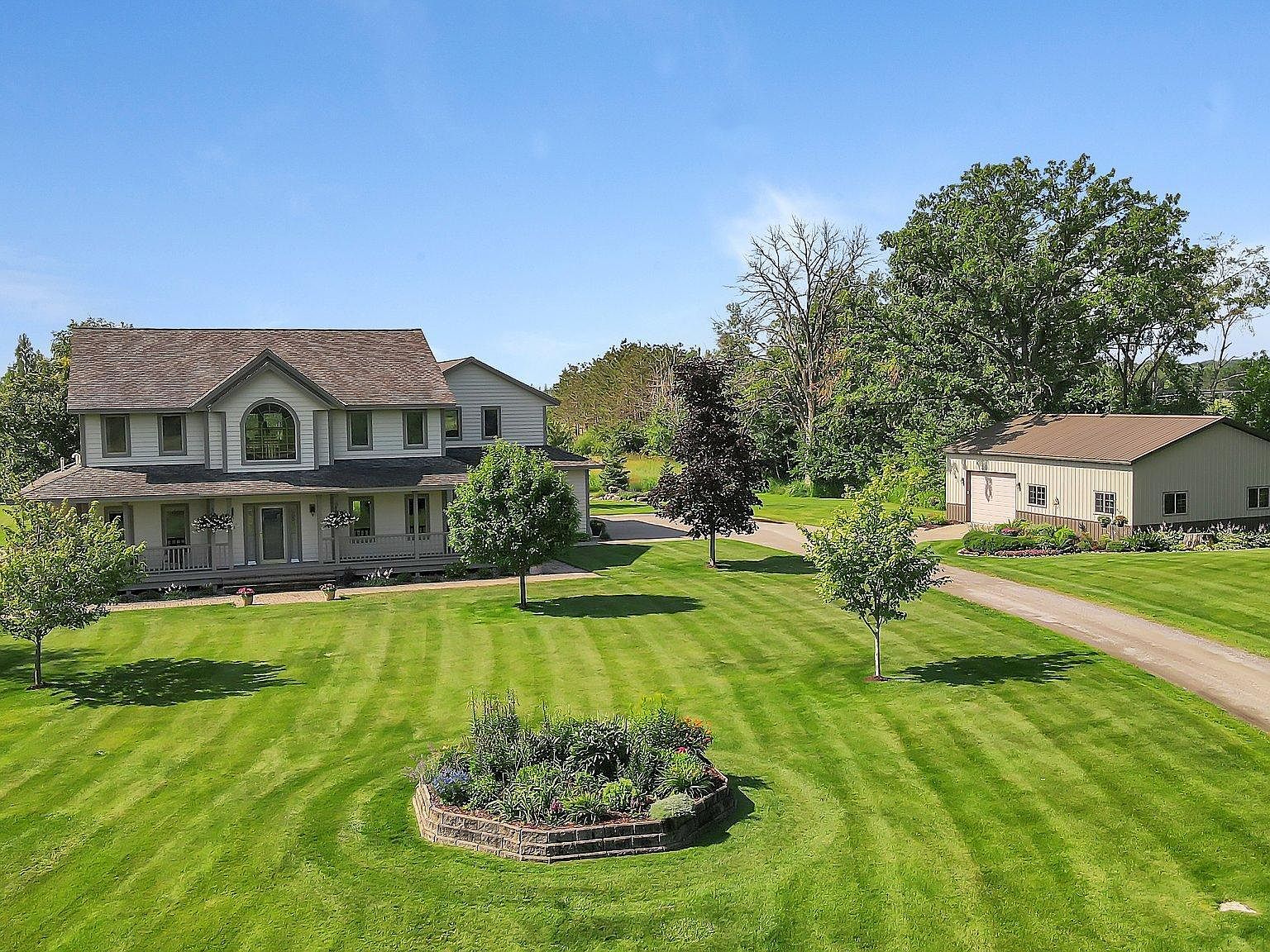 824 Main St W, Saint Stephen, MN 56375 MLS 6415113 Zillow