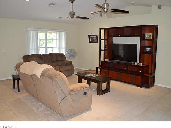 3rd image of 5527 Berryman St