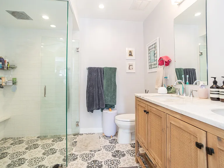 824 W Armitage Ave #2B — Photo 19