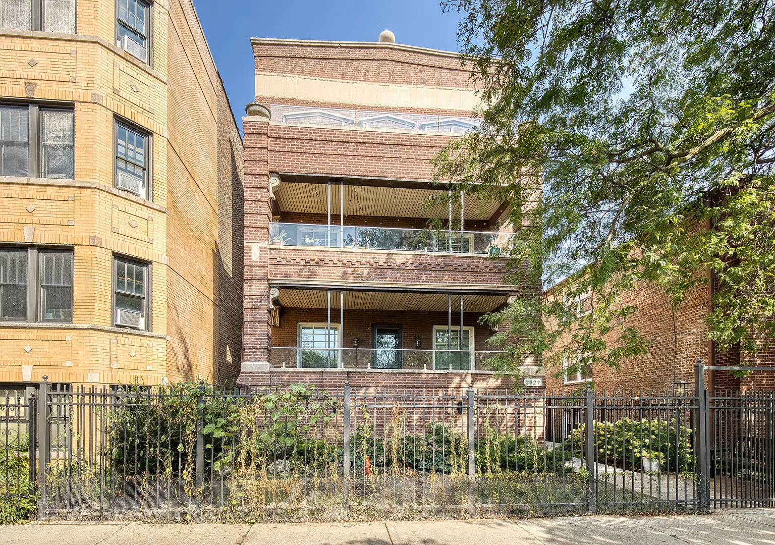 2 bed, $2,750 — Photo 1