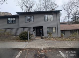 203 Crowfields Dr, Asheville, NC 28803