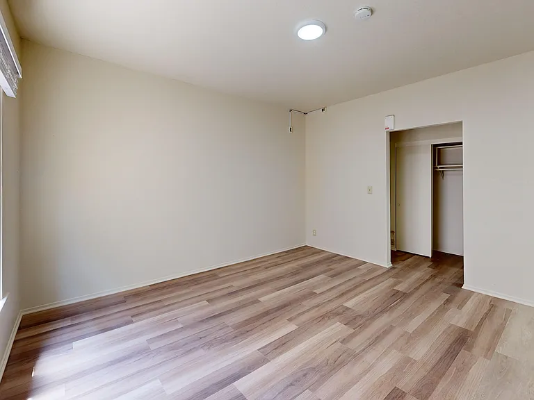 434 Leavenworth Street — Photo 27