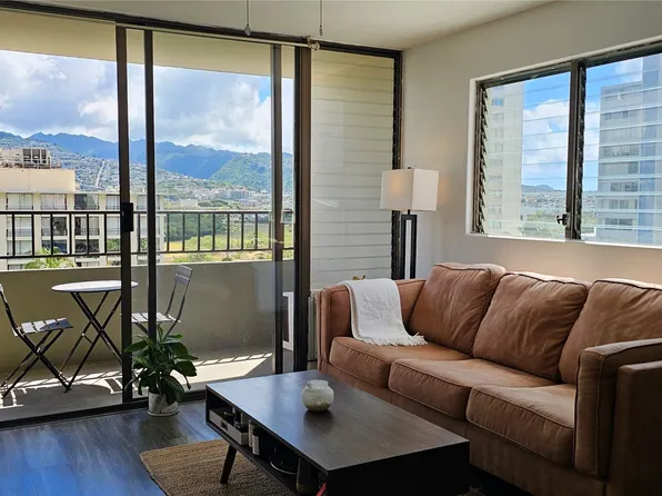 2240 Kuhio Ave APT 905, Honolulu, HI 96815