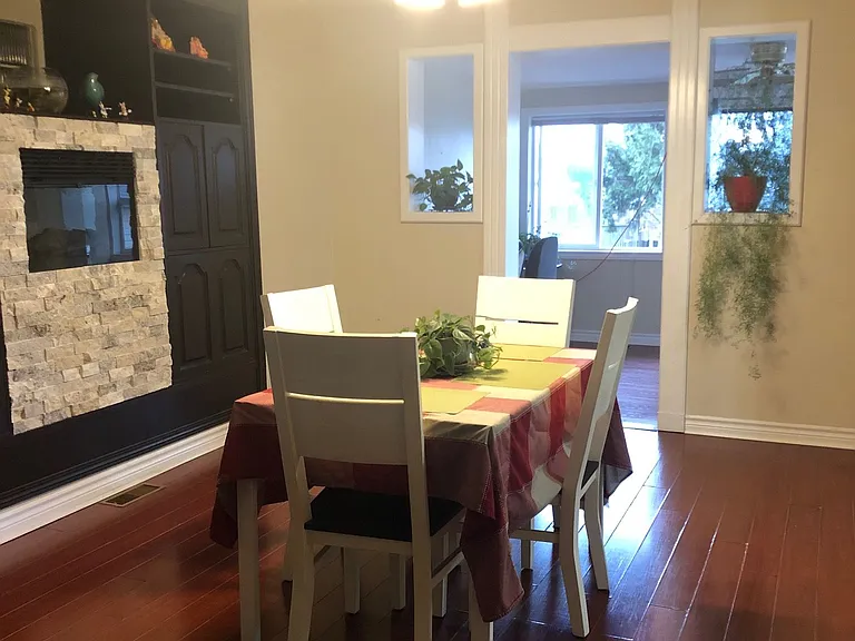 6352 Taylor St — Photo 4
