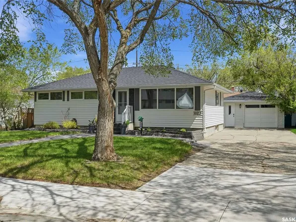 1120 Broadway AVENUE E, Regina, SK S4N 1A8